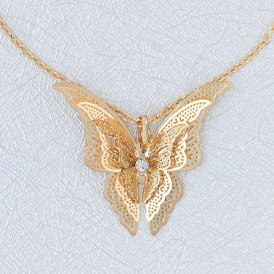 Lovely Gold Butterfly Pendant Necklace